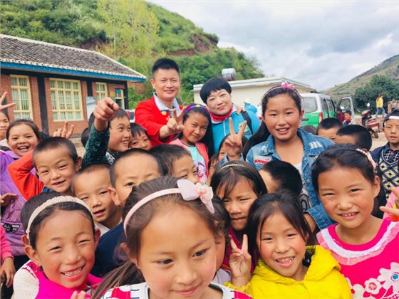 充滿活力的孩子們 充滿活力的孩子們