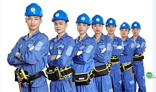 為了造就一個傳奇，左右手安裝師傅既然這樣做