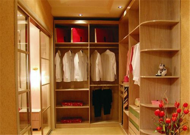 想知道定制家具是如何安裝的，快往這戳！