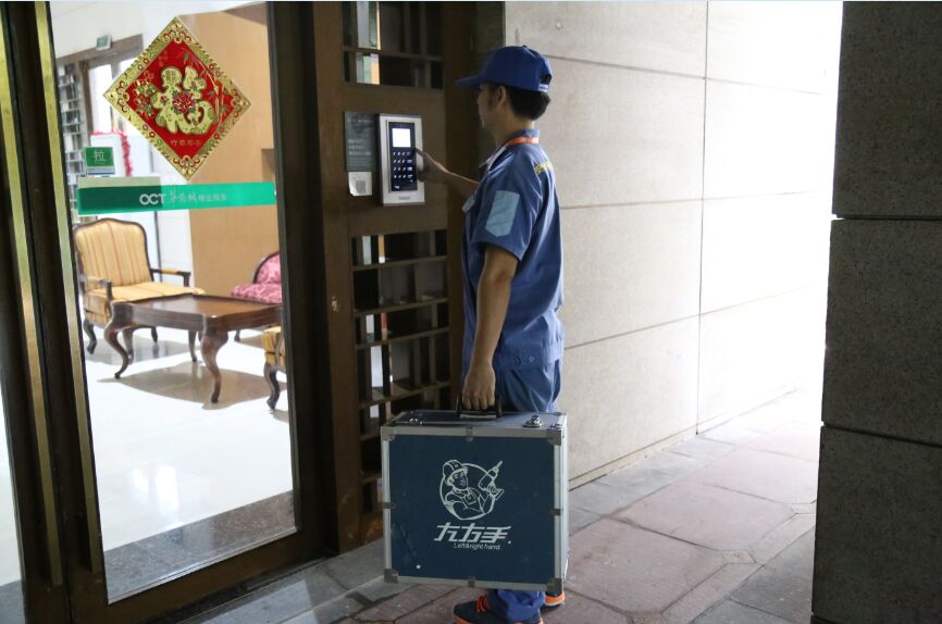 左右手家具安裝師傅上門安裝 左右手家具安裝師傅上門安裝