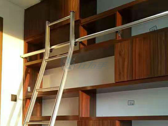 這么美的板式書(shū)柜是誰(shuí)裝的？