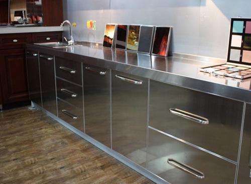 不銹鋼廚房櫥柜如何安裝，優(yōu)缺點如何？