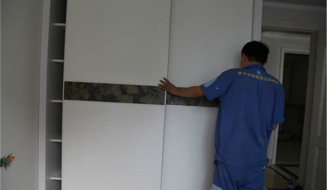 衣柜安裝公司哪個好，衣柜安裝公司現(xiàn)在的情況