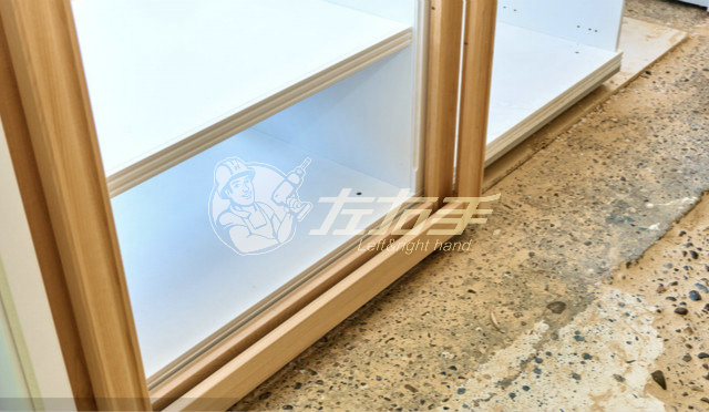 衣柜門滑輪有誰(shuí)知道怎么安裝嗎？