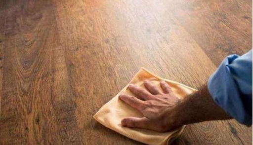 復(fù)合實木地板保養(yǎng)：家中木地板要好看也要干凈 清潔保養(yǎng)怎么做呢？