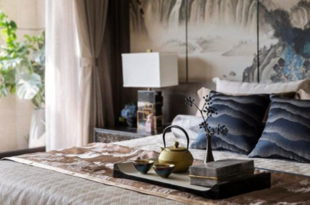 新中式別墅設(shè)計(jì)怎么搭配窗簾色彩？