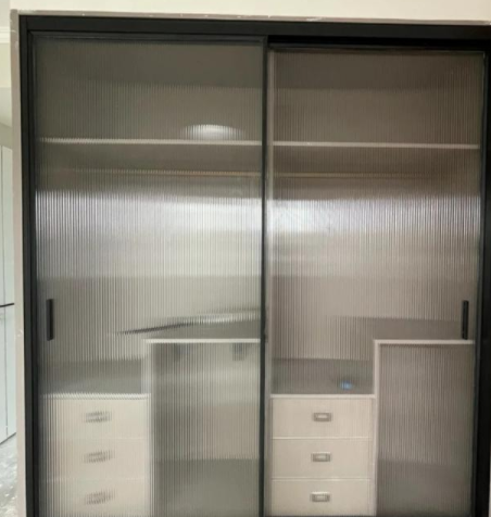 玻璃推拉門(mén)價(jià)格，浴室玻璃推拉門(mén)的區(qū)別有哪些？