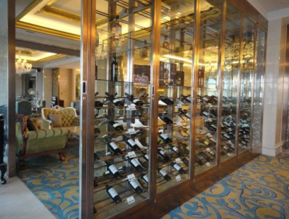 酒柜隔斷效果圖，不銹鋼酒柜可以定制多高？