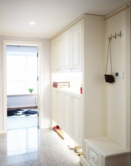 上海全屋定制家具加盟：最適合懸空設(shè)計(jì)的定制家具，顏值高還好打掃衛(wèi)生