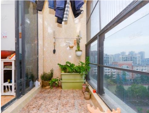 【臥室節(jié)能燈具】陽臺燈具安裝的注意事項是什么？