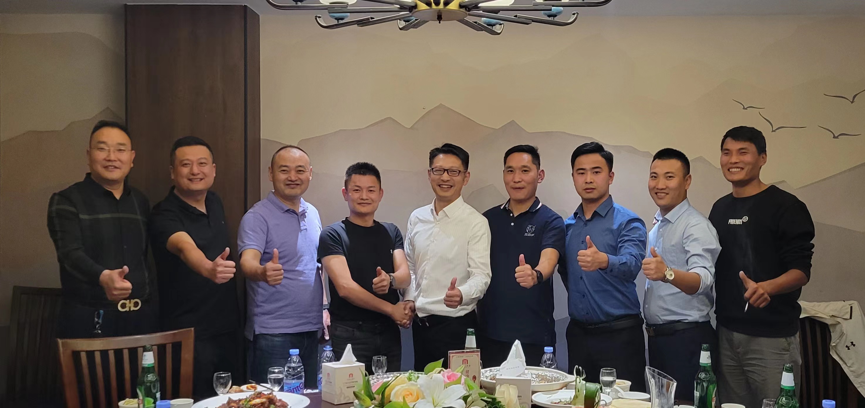 左右手的又一步奮進，沖擊山東市場！